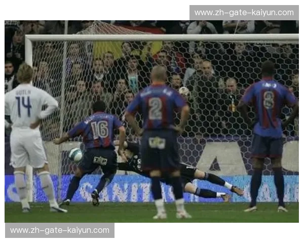 伯纳乌的星潮与旧友的重逢：当“银河战舰”撞上“紫色韧性”